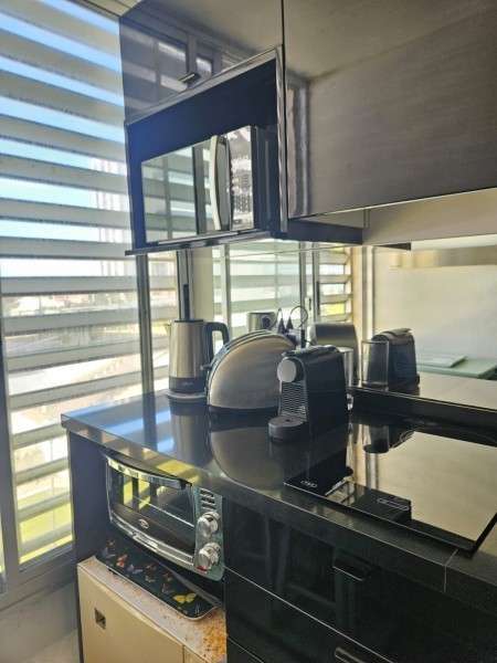 Departamento reciclado en venta Torre Marina I